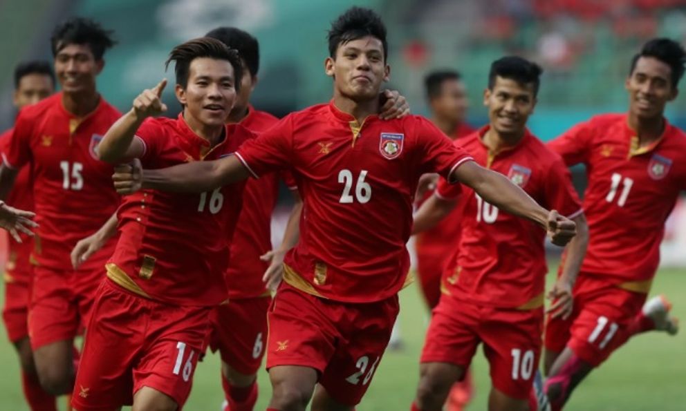 Thắng kịch tính, “hàng xóm” của tuyển Việt Nam vẫn bị loại khỏi Asian Cup