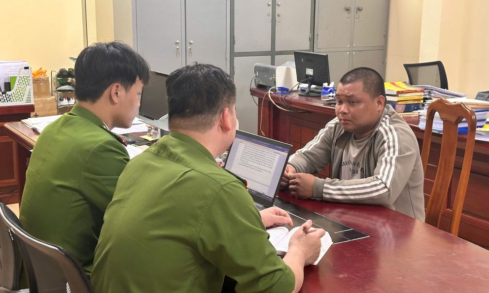 Ra lệnh bắt tạm giam, khám xét khẩn cấp nơi ở của Đinh Văn Thượng SN 1992