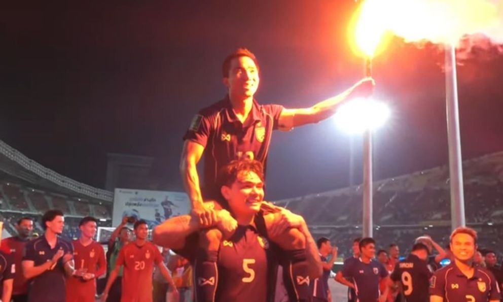 Tuyển Thái Lan đối diện án phạt nặng vì màn ăn mừng 