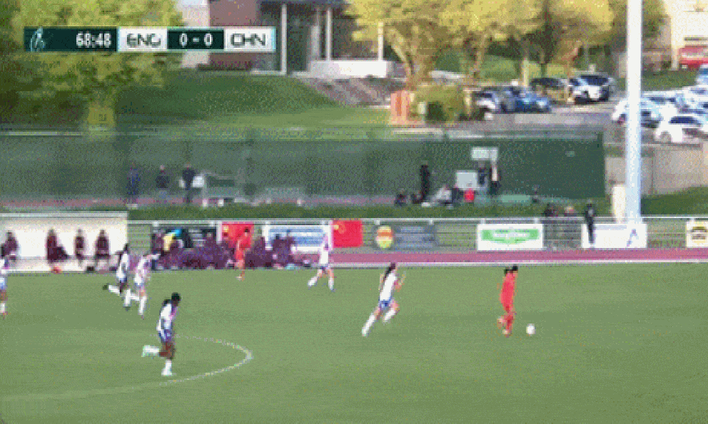 Tuyển Trung Quốc gây ngỡ ngàng khi hạ gục cả tuyển Anh lẫn Pháp