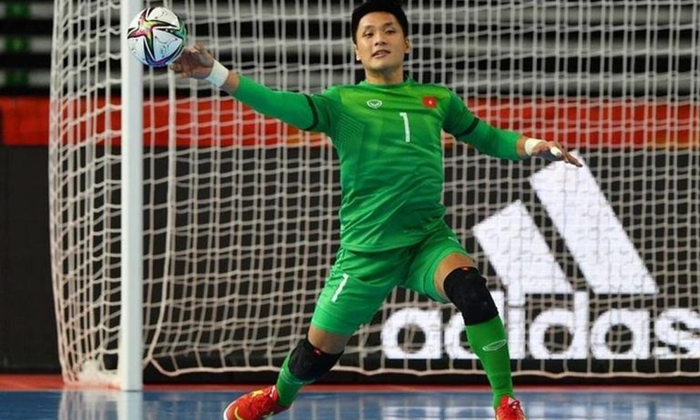 Thủ môn top 10 thế giới tái xuất, tuyển Việt Nam hòa kịch tính đội bóng của Thái Lan