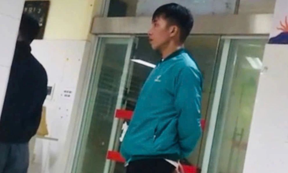 Danh tính tài xế ở Bắc Ninh đưa cô gái lạ vào viện, ứng 2 triệu đồng viện phí rồi rời đi giữa đêm