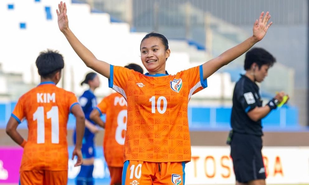 Asian Cup: Nhận “món quà” từ đội bóng xứ tỷ dân, tuyển Việt Nam vào tứ kết theo kịch bản không tưởng