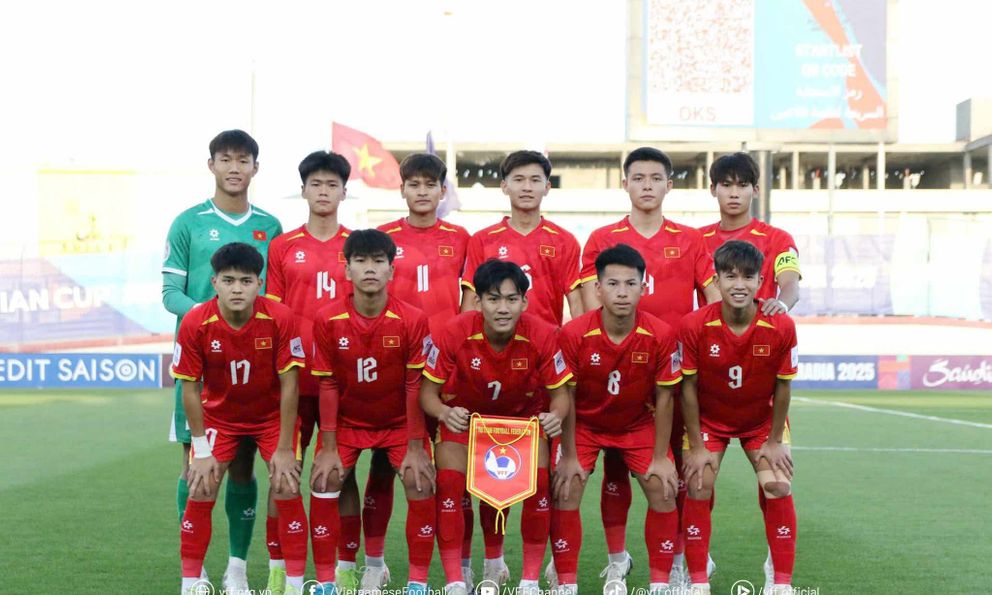 Tuyển Việt Nam thắng 3-0 trước khi đấu Hàn Quốc để tranh vé World Cup