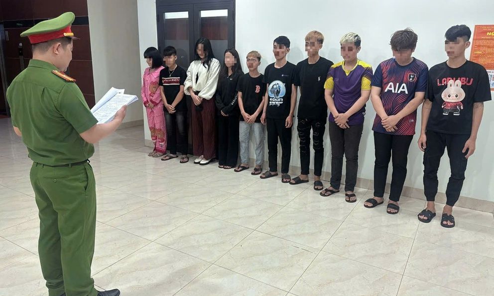 Thi hành lệnh bắt tạm giam Phạm Thị Thảo Vy SN 2004