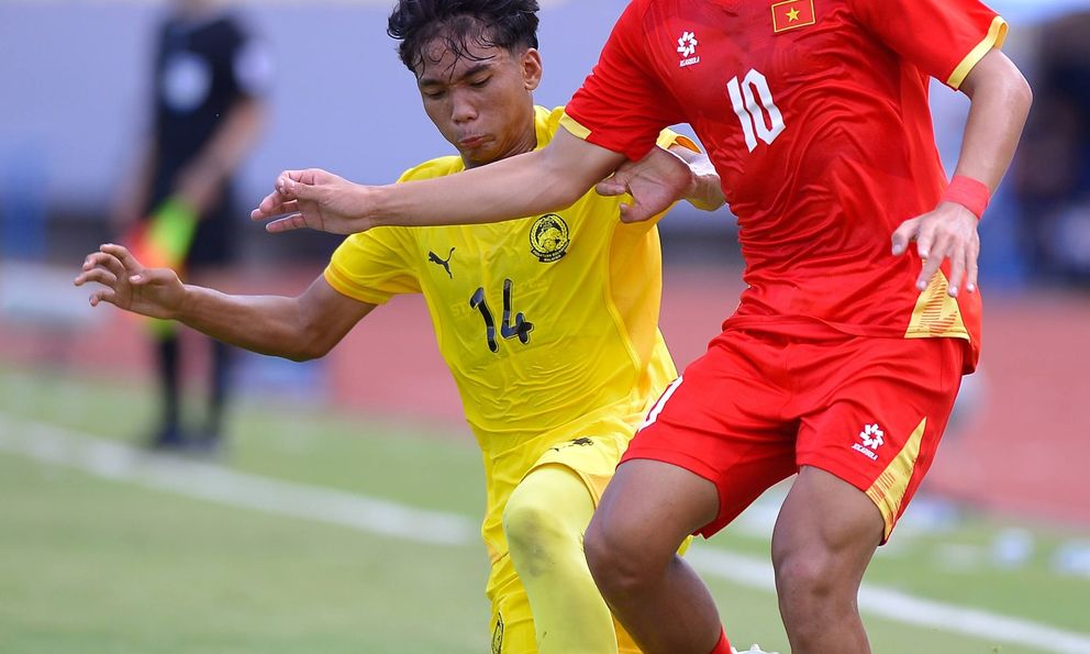 Đội nhà thua 0-4, báo Malaysia tâm phục khẩu phục: 