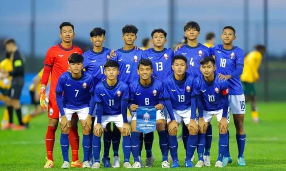 Thắng kịch tính để dẫn đầu BXH, tuyển Campuchia vẫn dễ bị loại sớm ở AFF Cup