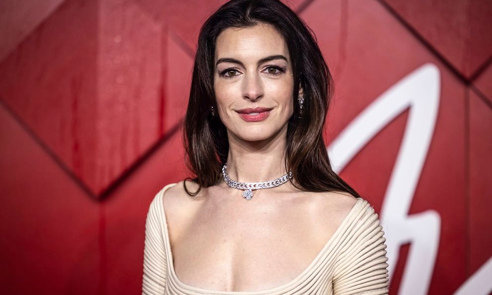 “Sao phim 18+” tuổi 43 vẫn trẻ đẹp khó tin: Hóa ra chỉ nhờ 4 thói quen đơn giản