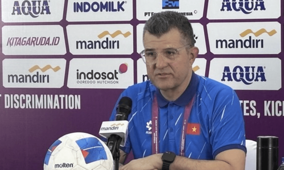 AFF Cup: Indonesia bị loại sau màn trình diễn “kỳ quặc”, HLV tuyển Việt Nam cũng phải sửng sốt