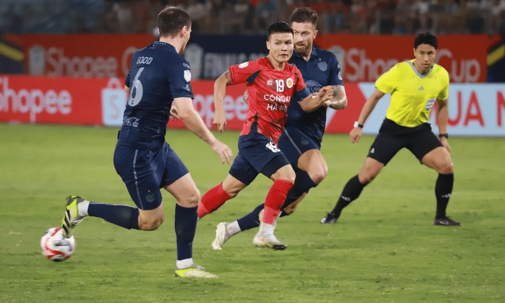 Bóng đá Thái Lan bất ngờ có cơ hội dự World Cup