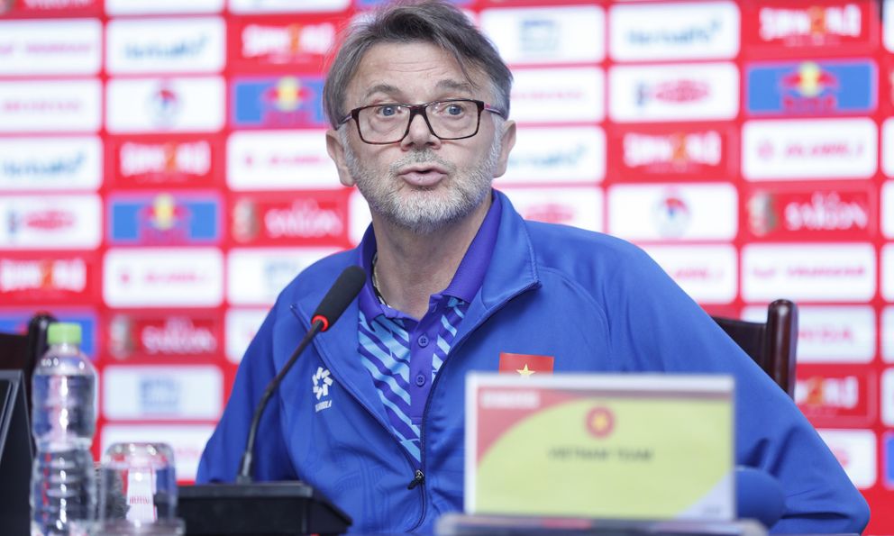 HLV Troussier sắp trở lại Việt Nam làm việc, tái ngộ với cựu trợ lý ĐTQG?