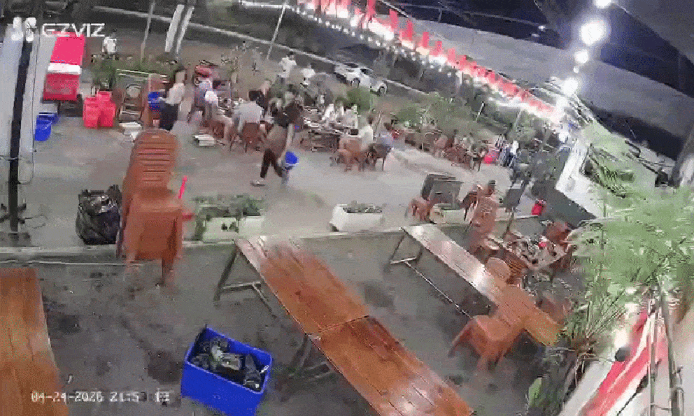 Bức xúc clip người đàn ông đá vào mặt nữ quản lý quán nhậu: Hé lộ nguồn cơn, nạn nhân lên tiếng