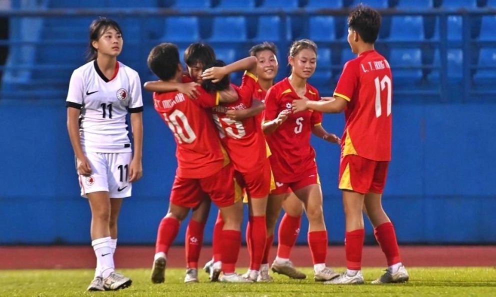 Phóng viên Trung Quốc: “Tuyển Việt Nam hay Thái Lan đều khá yếu”