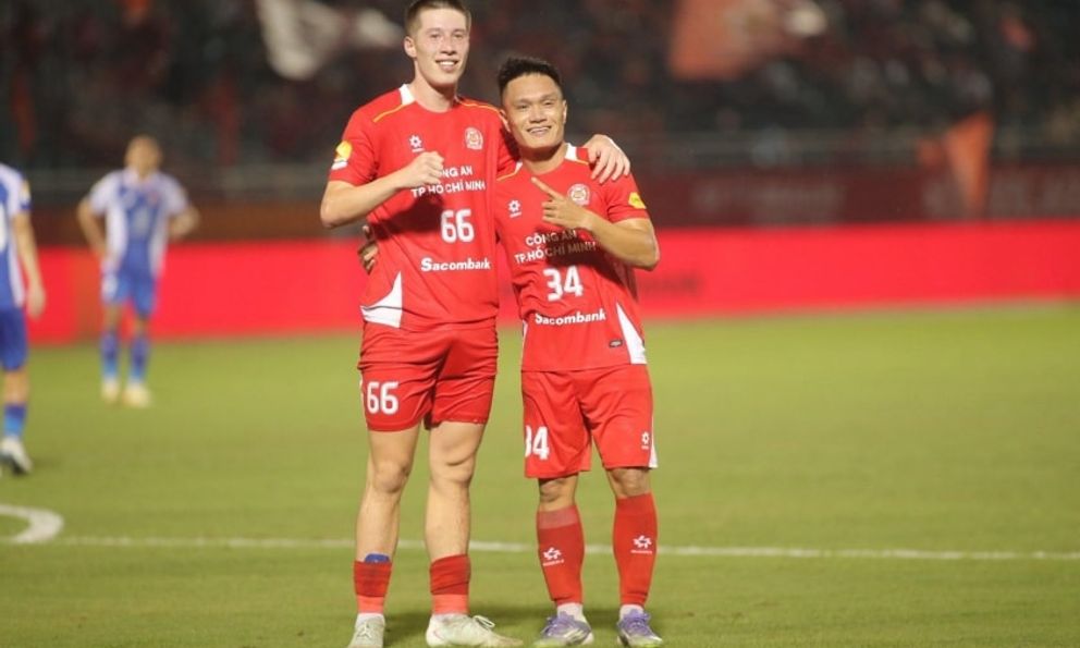 Lee Williams – “sát thủ tuổi 19” bùng nổ V.League, thắp sáng giấc mơ trung phong cho tuyển Việt Nam