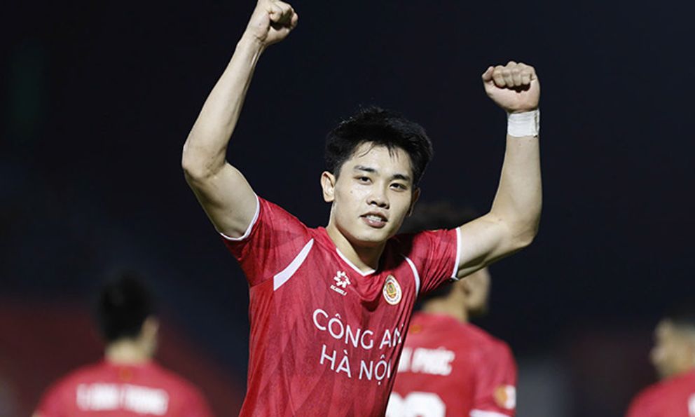 Báo Thái Lan bất ngờ gọi một ngôi sao là 