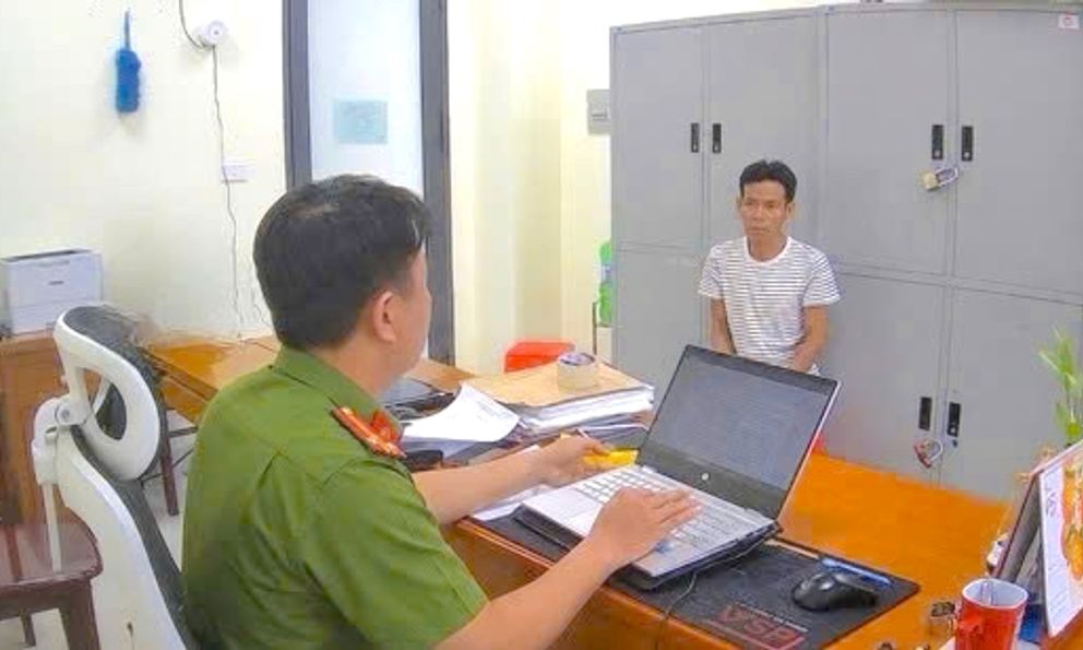 Ra quyết định bắt tạm giam người đàn ông sống lang thang Huỳnh Nam SN 1975