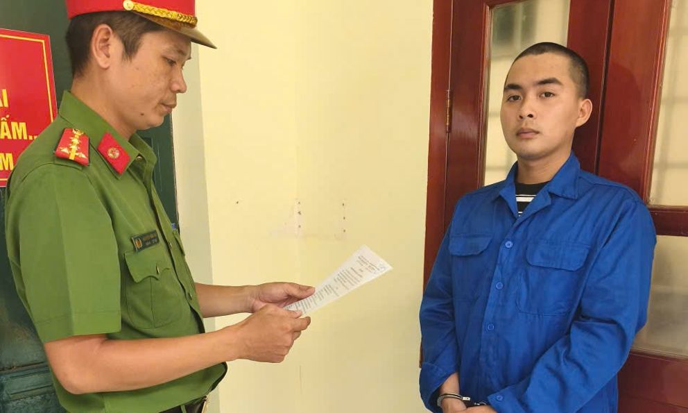 Thi hành lệnh bắt Nguyễn Văn Khanh SN 2004, thu 1kg vàng