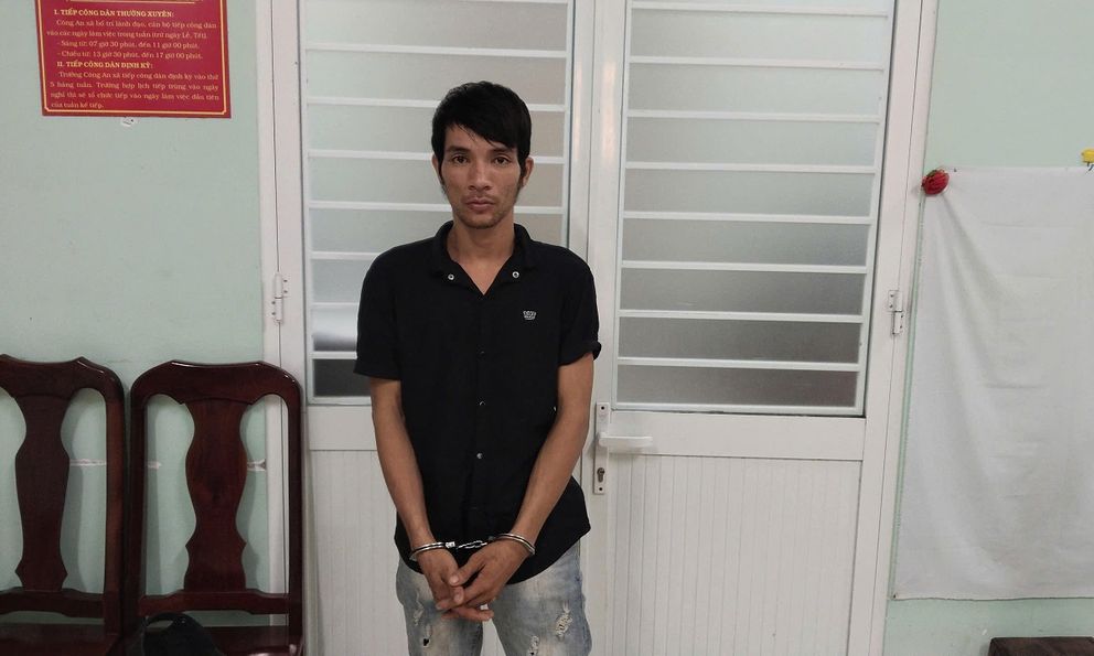 Thi hành lệnh bắt tạm giam Nguyễn Thái Quân SN 1998