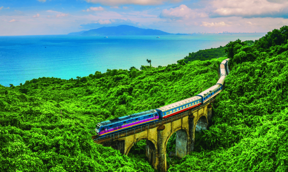 Chuyến tàu Việt Nam khách Tây mua vé giá hơn 500 triệu: Chạy 8 ngày 7 đêm, giữa đường được làm 1 việc
