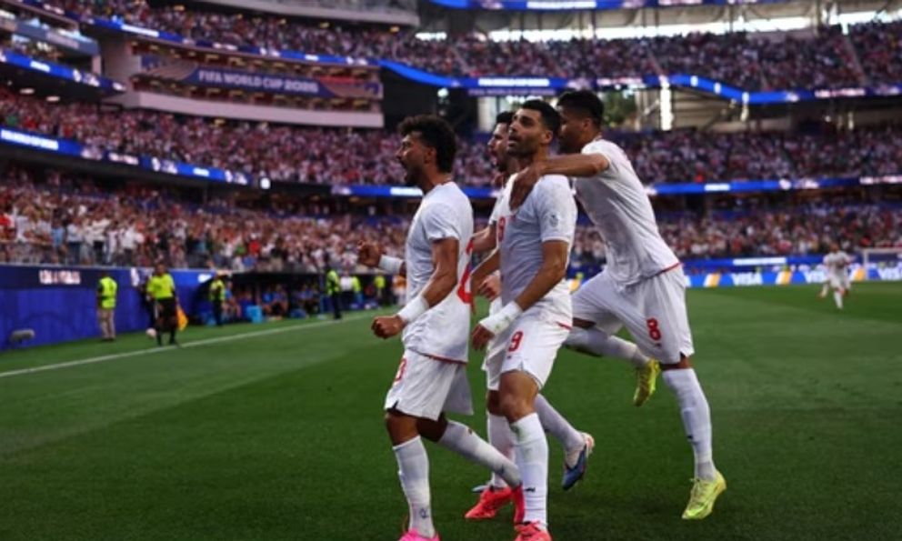 Đội tuyển ở châu Á khiếu nại lên FIFA sau tranh cãi ở World Cup