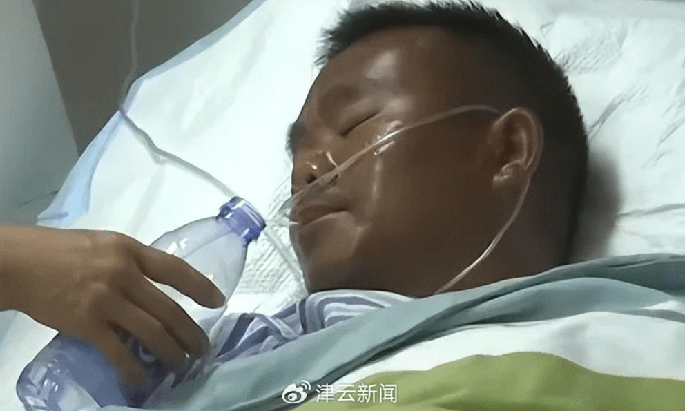 Mất tích gần 1 tuần giữa biển, người đàn ông trở về đầy thương tích: Lời kể sau đó khiến ai nấy lạnh gáy