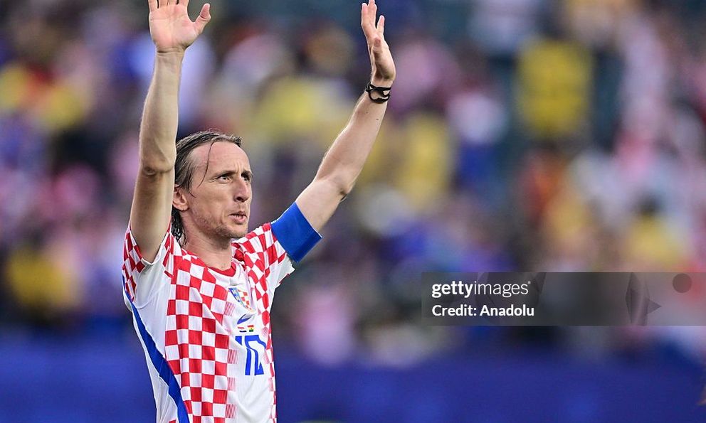 Đội tuyển Anh giành ngôi đầu bảng, Modric tỏa sáng đưa Croatia vào vòng 1/16 World Cup