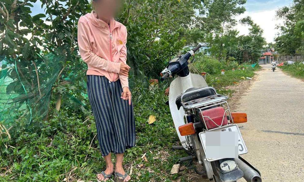 Khởi tố, cấm đi khỏi nơi cư trú với Lê Hà Thu Thảo SN 1990