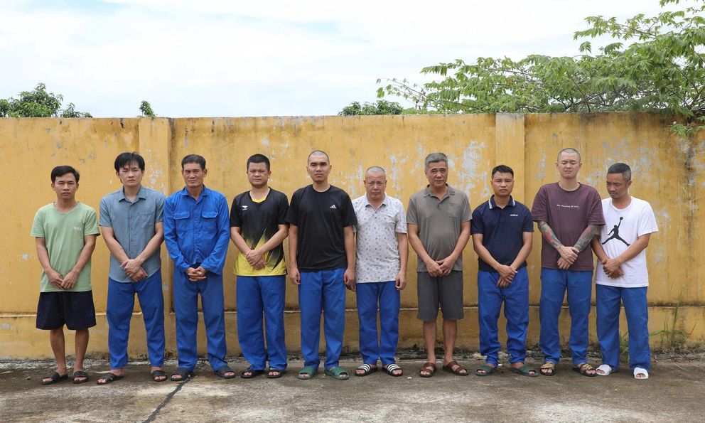 Công an điều tra số tiền giao dịch gần 11 tỷ đồng: 10 người đàn ông bị bắt khẩn cấp