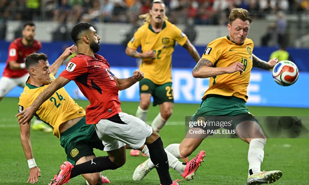 Salah lạnh lùng trên chấm 11 m, Ai Cập hạ Australia sau màn đấu trí nghẹt thở để vào vòng 1/8