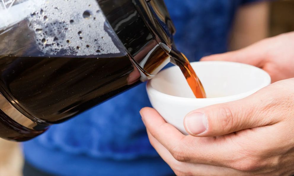 So sánh gan của người uống cà phê và người không uống, phát hiện điều bất ngờ