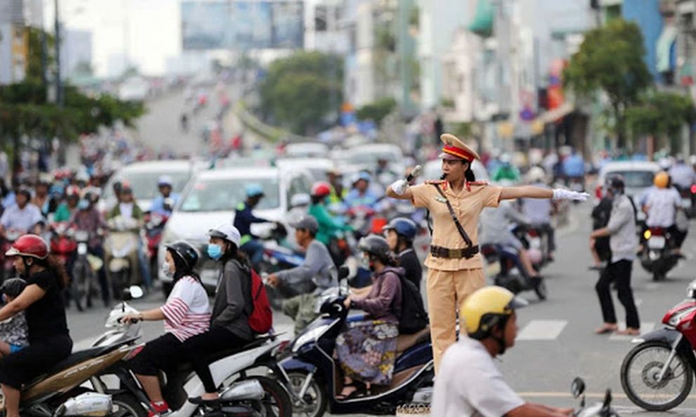 Thông báo toàn bộ người tham gia giao thông ở Hà Nội từ 7h30 ngày mai 