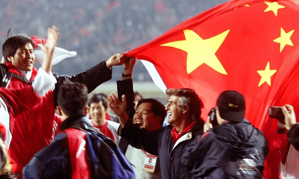 HLV dọa tự tử ở Vạn Lý Trường Thành, tuyển Trung Quốc đã giành vé dự World Cup như thế nào?