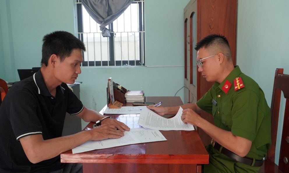 Bắt Nguyễn Duy Thế SN 1993, thu hơn 12 triệu đồng và 26 tờ vé số