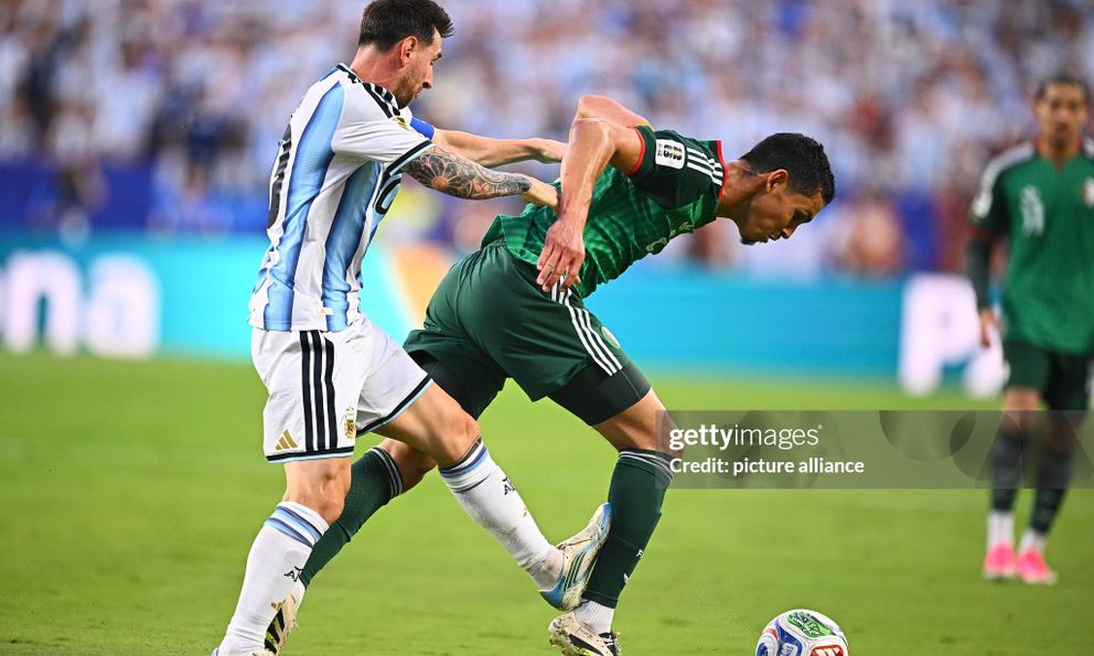 Argentina phạm lỗi 20 lần mới nhận 1 thẻ vàng, cựu HLV tuyển Anh: 