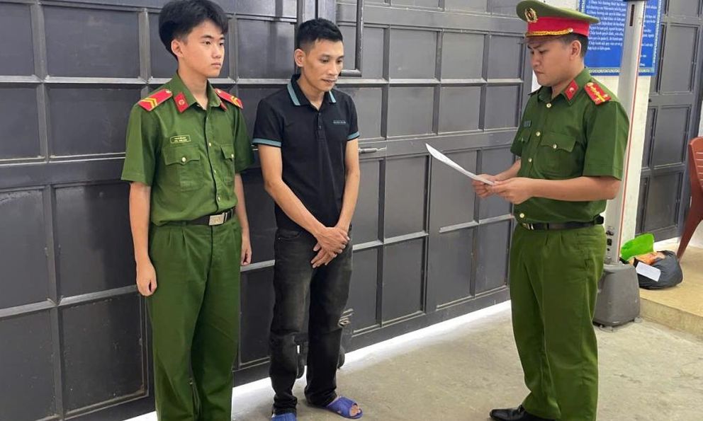 Bắt, khám xét khẩn cấp nơi ở của Đặng Thế Anh SN 1992