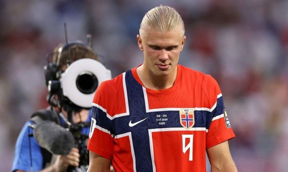 VAR quay lưng với Haaland: Chỉ một pha lỗi lầm, Na Uy đánh mất giấc mơ World Cup