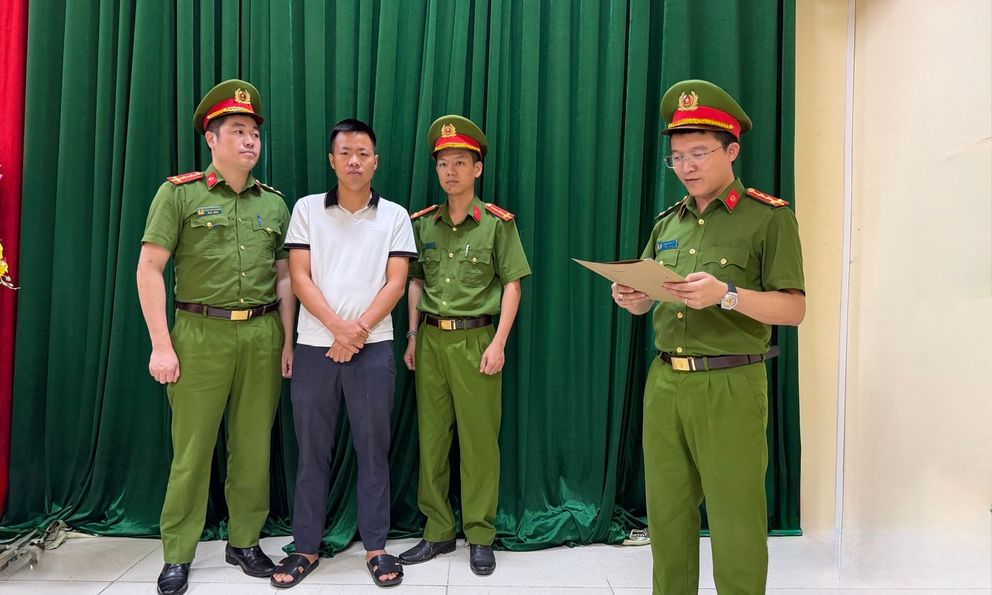 Kiểm tra hộ kinh doanh, công an khởi tố chủ hộ Nguyễn Văn Chung SN 1991