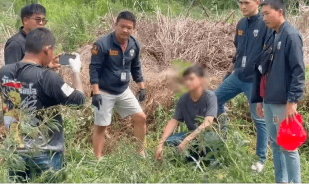 Thấy người đàn ông lạ trong phòng của bạn gái, nam thanh niên lao tới tấn công khiến nạn nhân tử vong