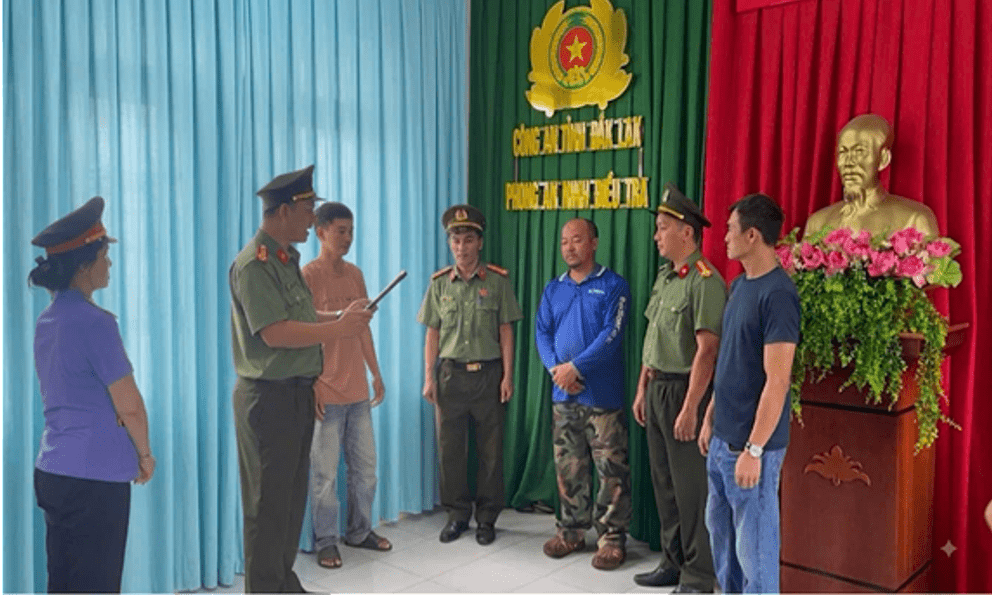 Thi hành lệnh bắt tạm giam Hồ Viết Hợi SN 1983