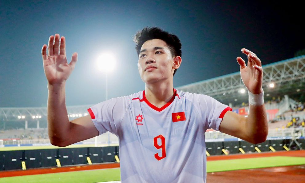 Siêu máy tính dự đoán Việt Nam vs Malaysia: HLV Kim Sang-sik kết thúc 