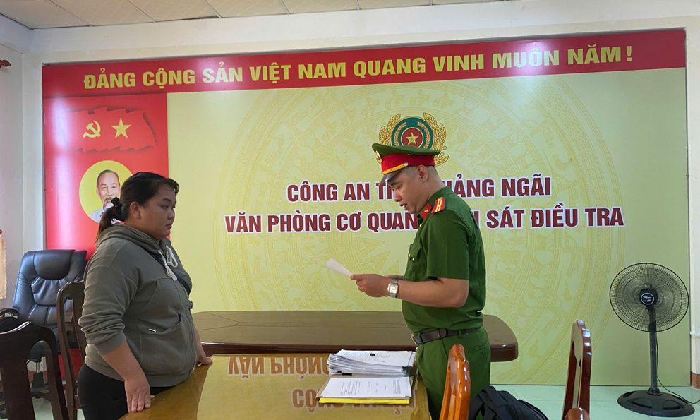 Khám xét với Đỗ Thị Huỳnh Trang, kẻ lừa thầy cúng 1,7 tỷ đồng