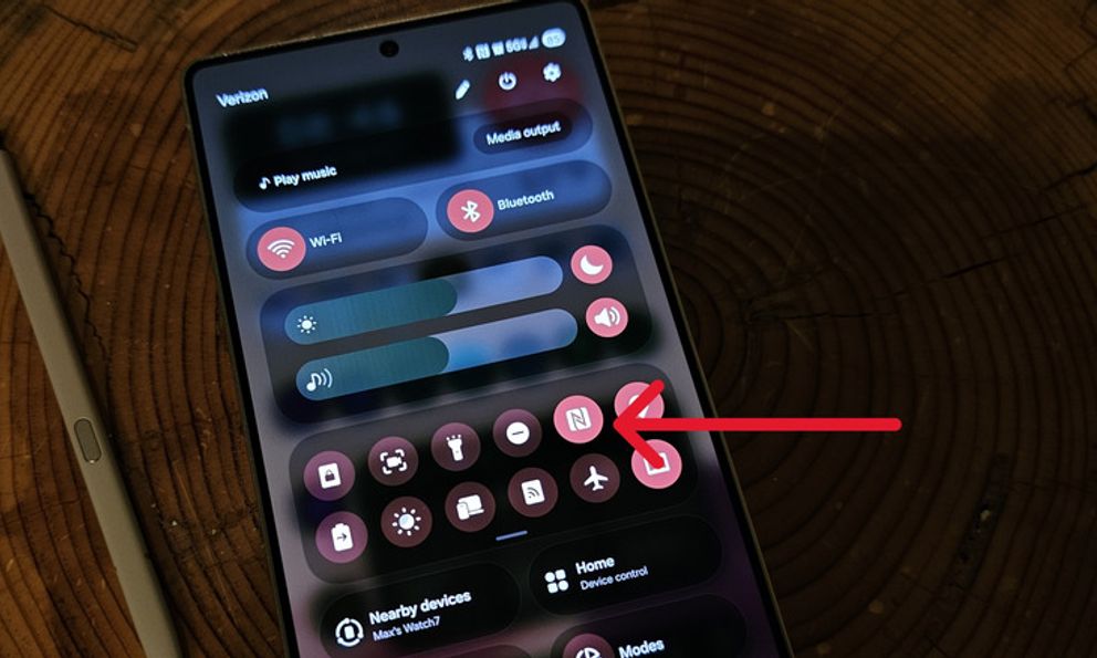 Người dùng điện thoại Android chú ý: Trên màn hình xuất hiện biểu tượng chữ 
