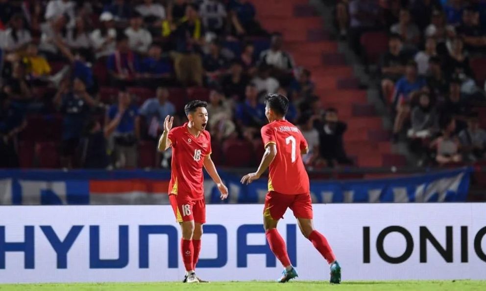 Báo Indonesia: “Tuyển Việt Nam đã gây sốc!”