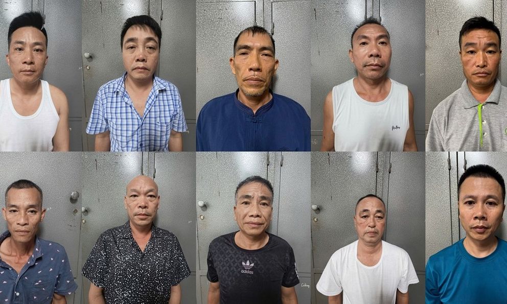  Công an kiểm tra một phòng bếp lúc 22 giờ 50 phút: 10 người bị khởi tố