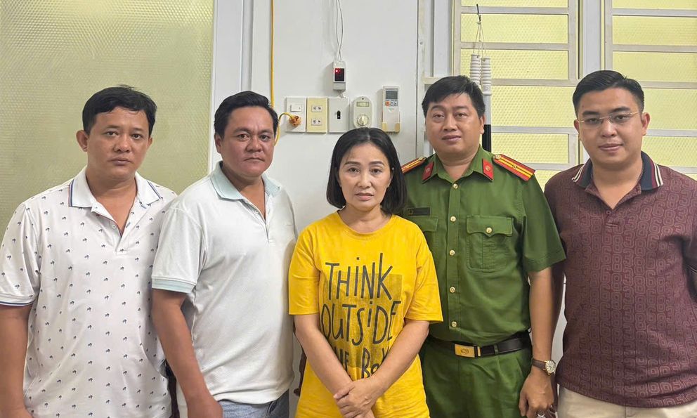 Công an bắt giữ Phạm Thị Hà SN 1973