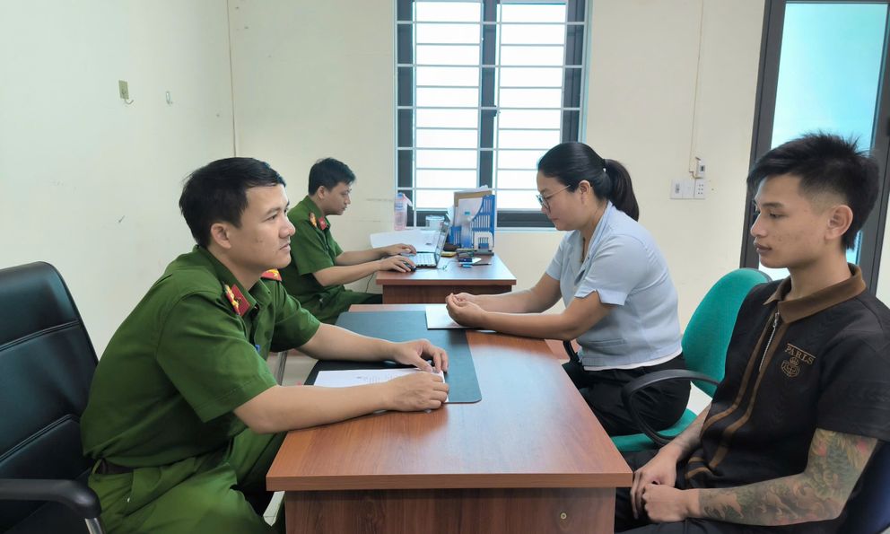 Quyết định khởi tố tài xế taxi Phan Vinh Quang SN 2006