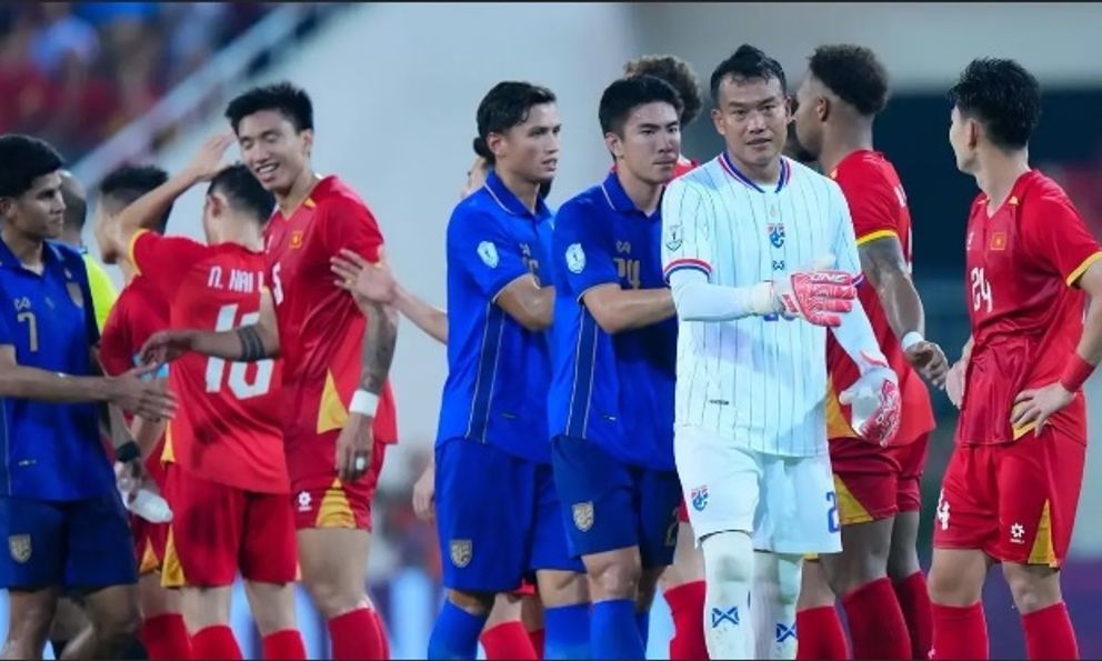 Thái Lan gặp khó, tuyển Việt Nam 
