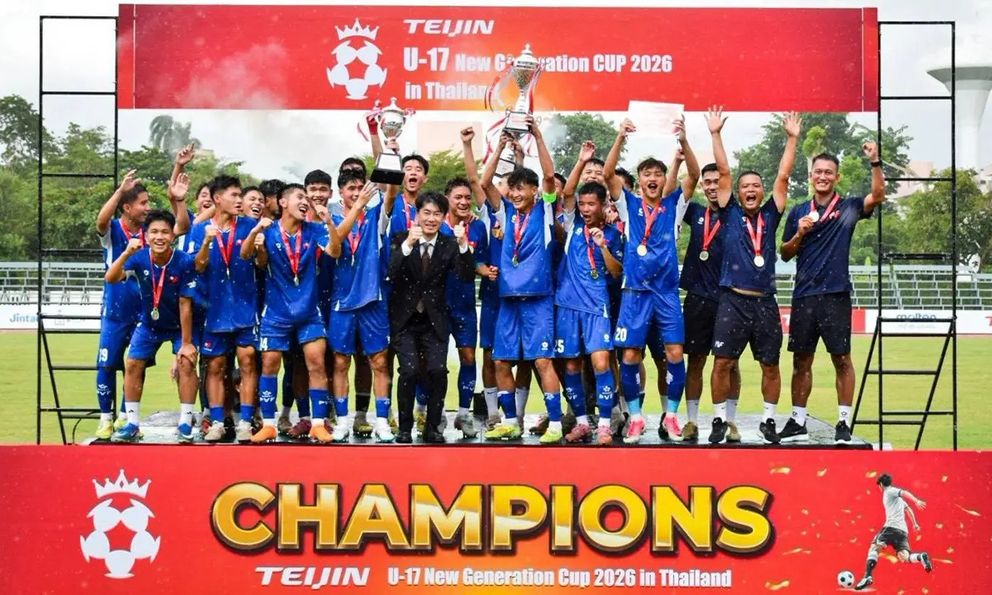 Báo Thái Lan ấn tượng với đội bóng Việt Nam vô địch ngay trên đất Thái