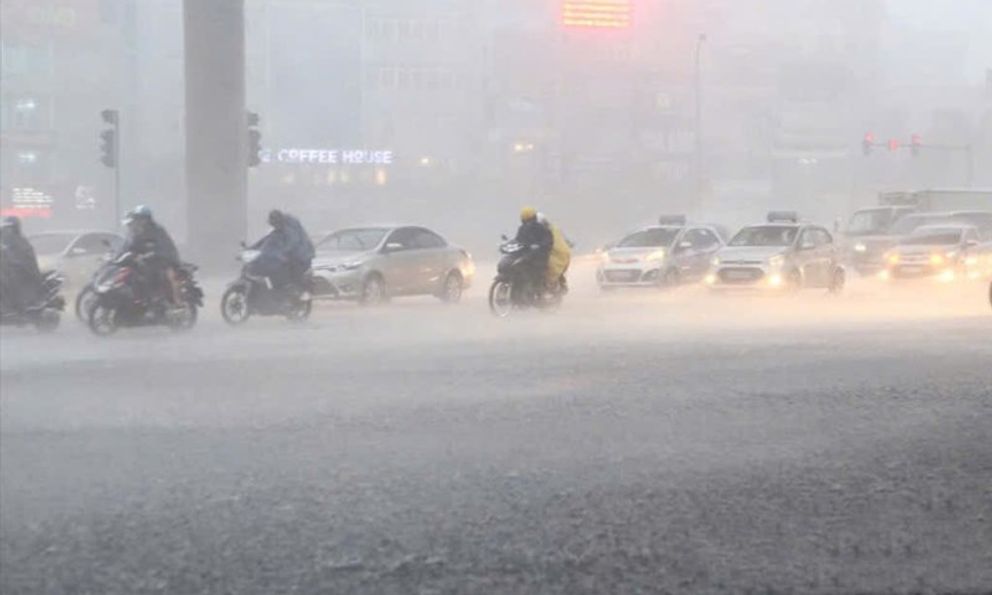 Ngày mai, miền Bắc sẽ có mưa to, nhiệt độ giảm mạnh