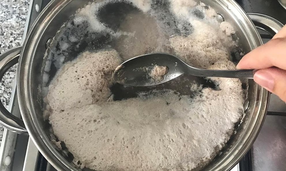Một thói quen khi hầm xương có thể khiến purine tăng mạnh: Axit uric cũng dễ “vọt” theo